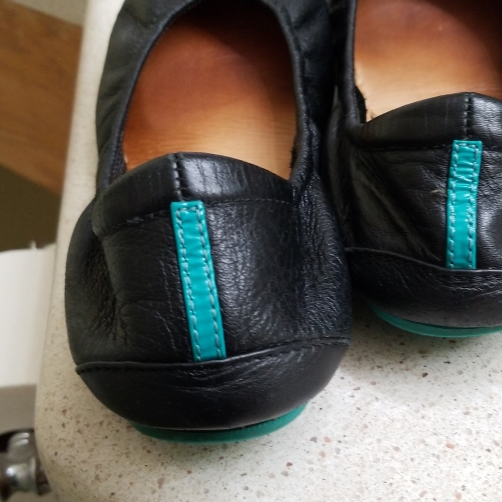 Black Tieks